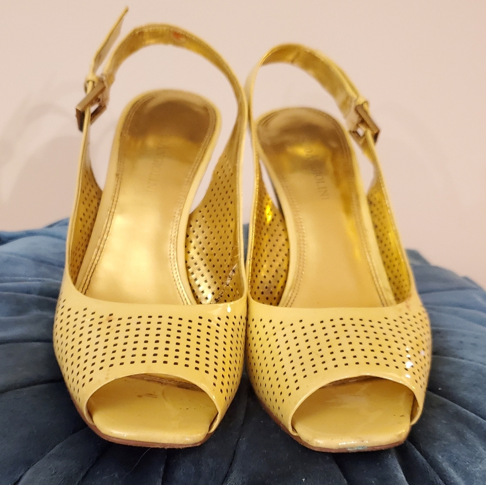 Enzo Angiolini Cream/ Light Yellow Heels
